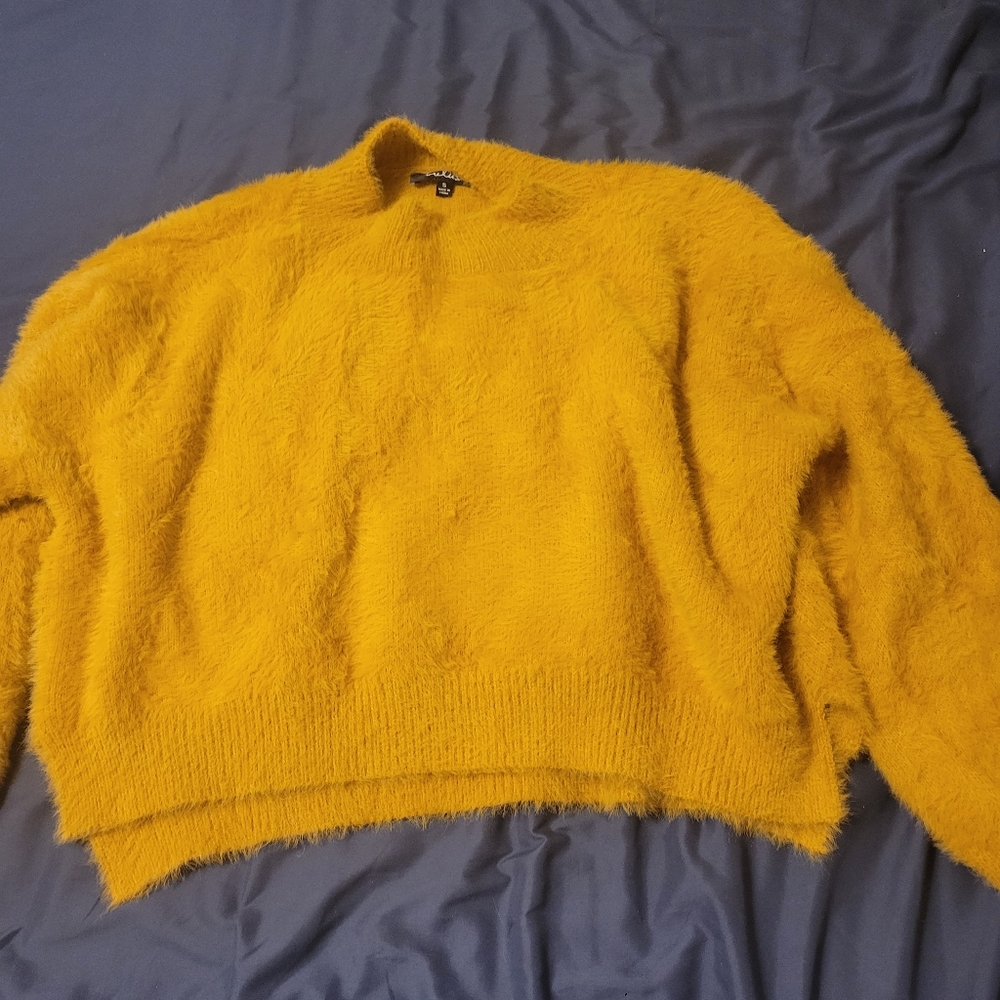 Lulu's Pullover eyelash Sweater womans Sz Small Mustard Yellow